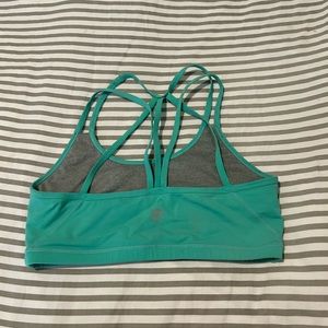 Women’s Born Primitive sports bra.